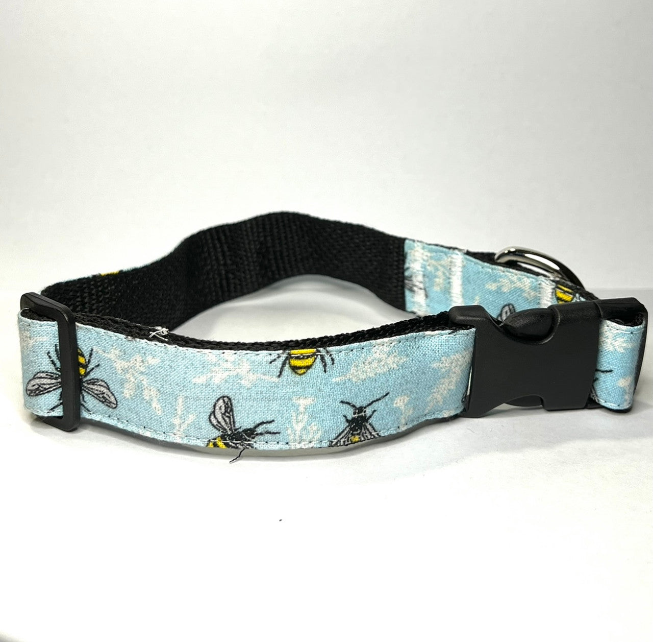 Collar- Bees and Blue