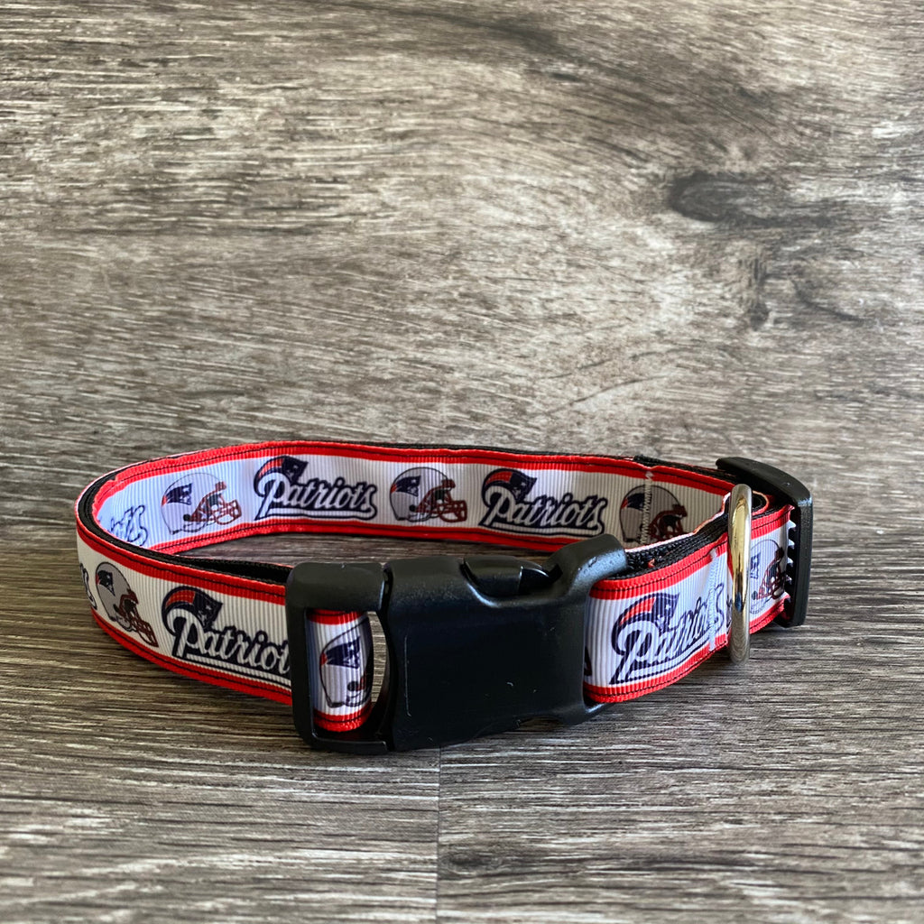 Collar - Paws on Green - New England Patriots