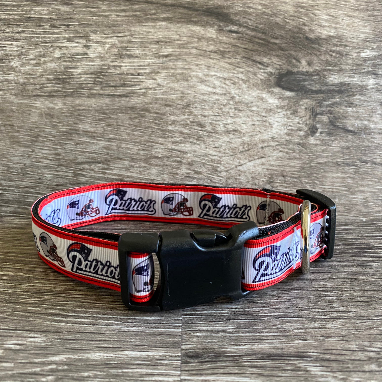 Collar - Paws on Green - New England Patriots