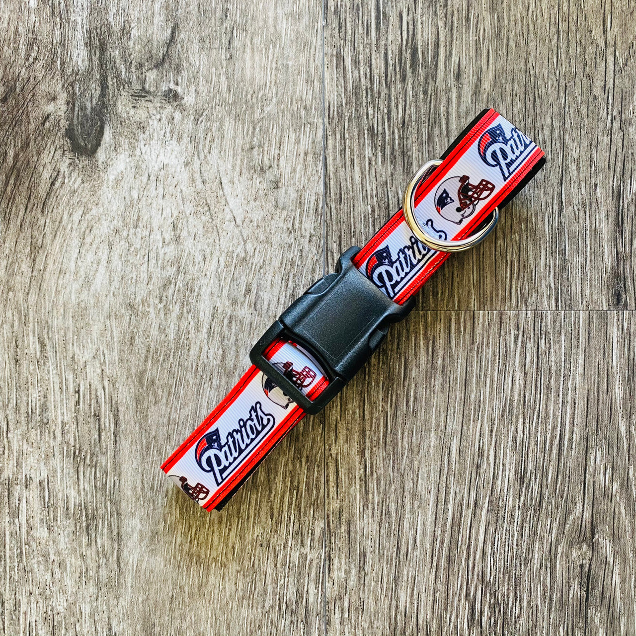 Collar - Paws on Green - New England Patriots