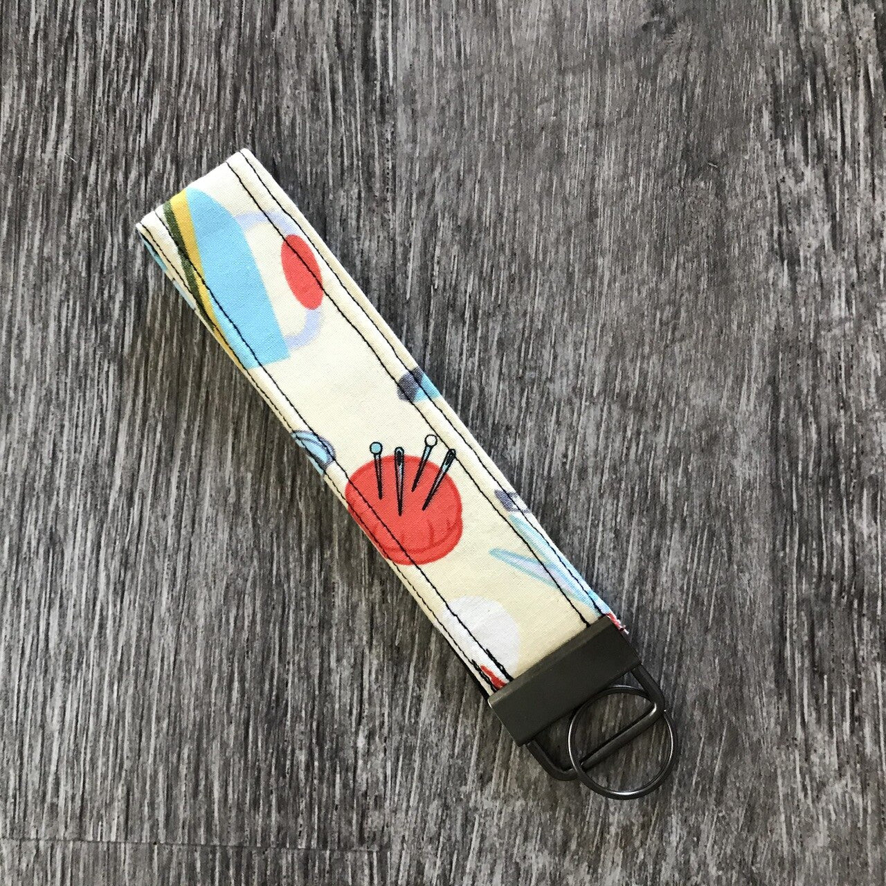 Stitch & Sew - Yellow Scissors